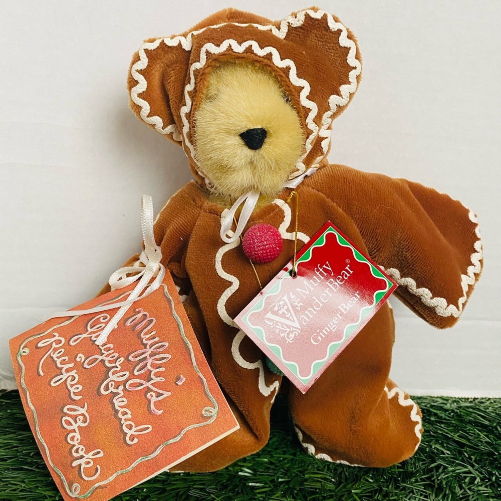 1992  MUFFY VANDERBEAR GINGERBEAR